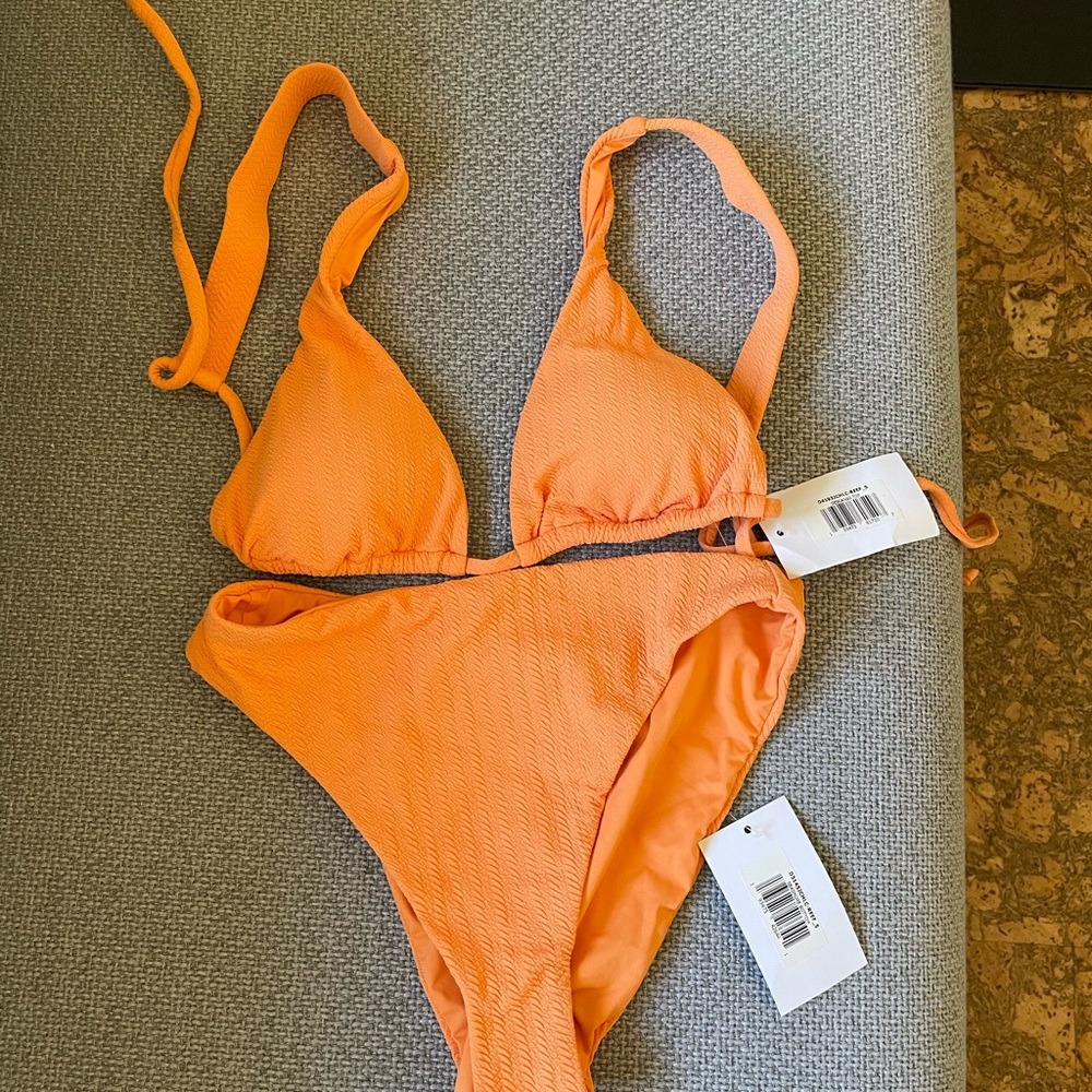 Dippin Daisys DESCANSO TIE BACK TRIANGLE BIKINI TOP and SEASHORE BOTTOM S